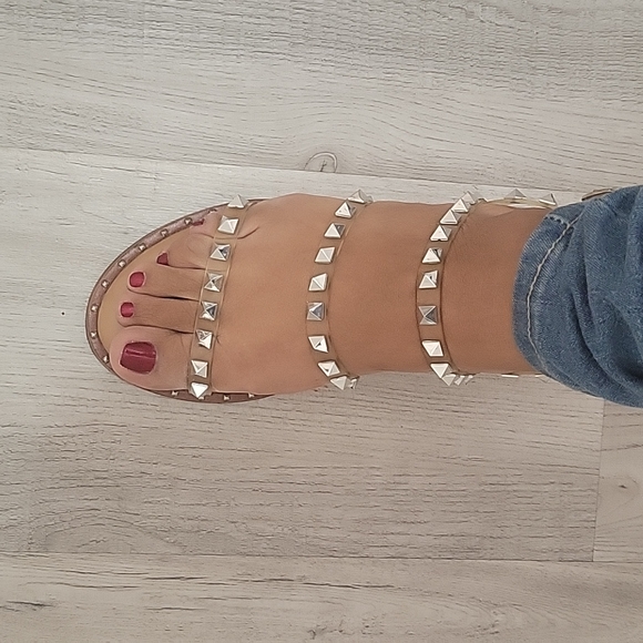 Cushionaire Talia women's clear studded sandals, EUC🎉🎊 - Picture 4 of 9